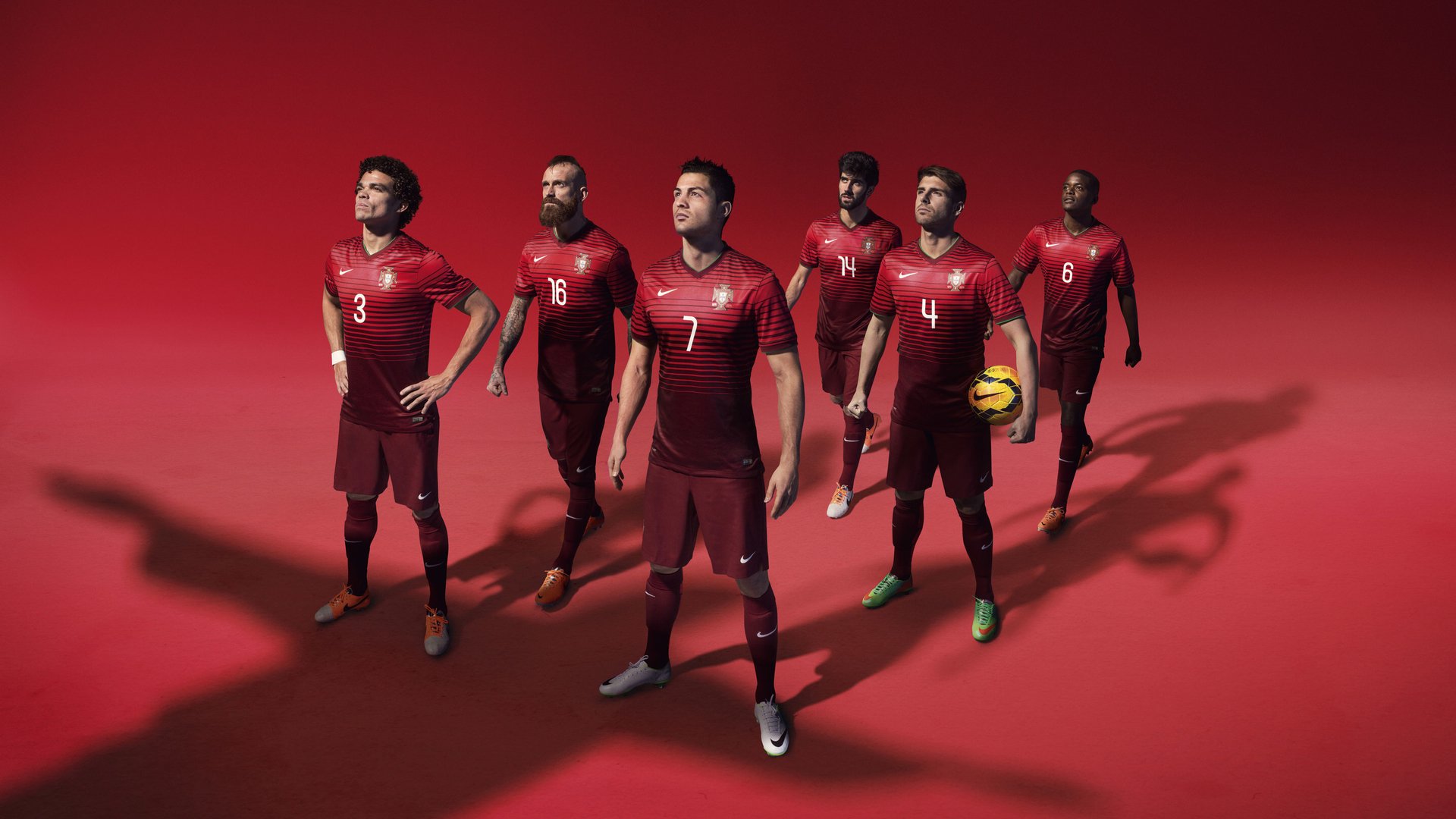 世界杯2026-2026世界杯E组强强对话，伊朗完胜印度，阿诺德闪耀全场，进攻端爆发